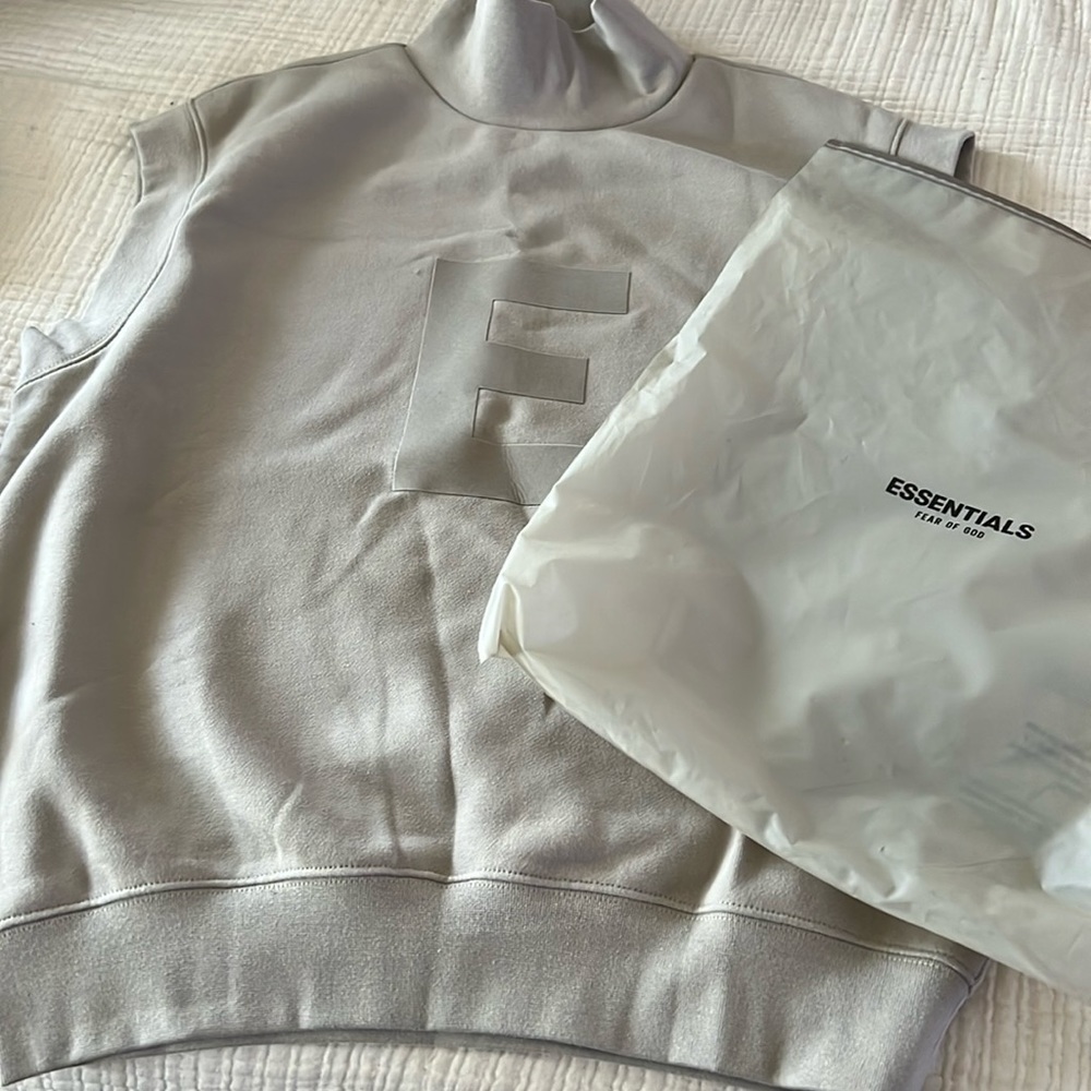 Essentials Pullover Sweatshirt